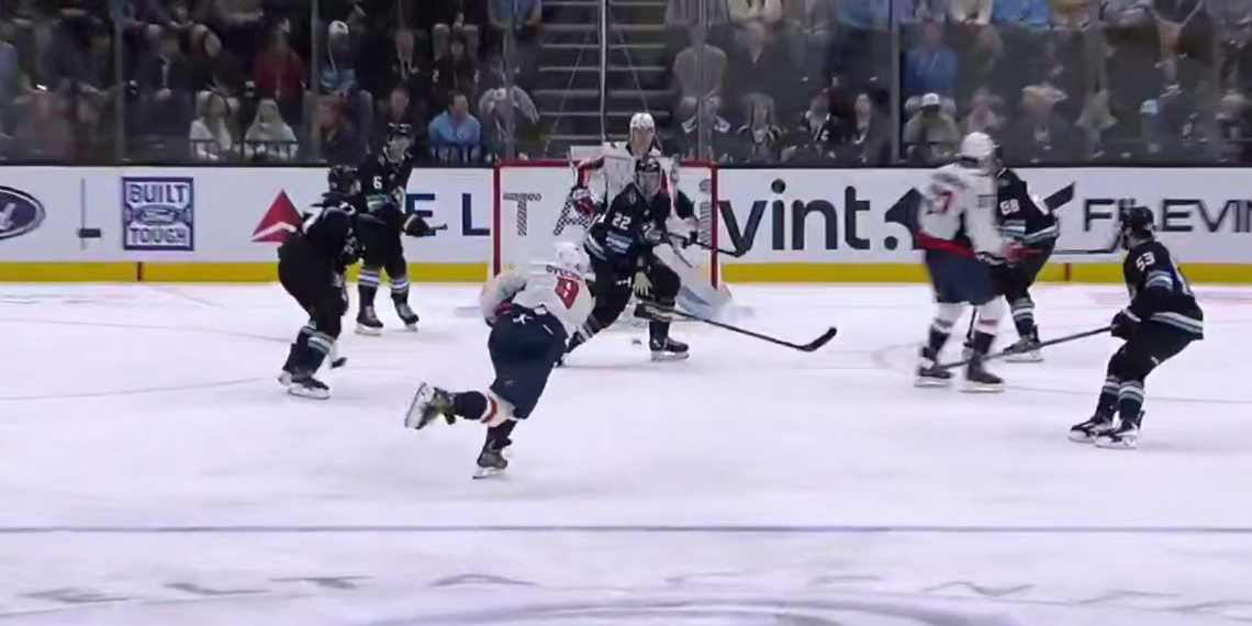 Овечкин сделал первый хет-трик за полгода