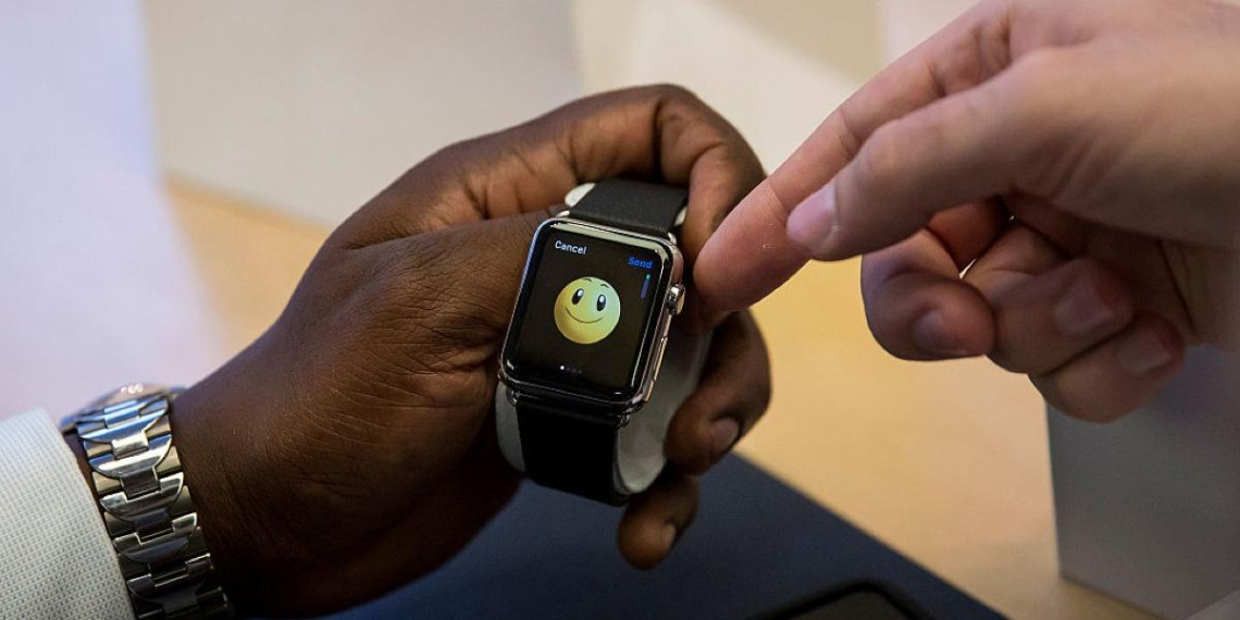 Apple обвинили в расизме из-за некорректной работы Apple Watch