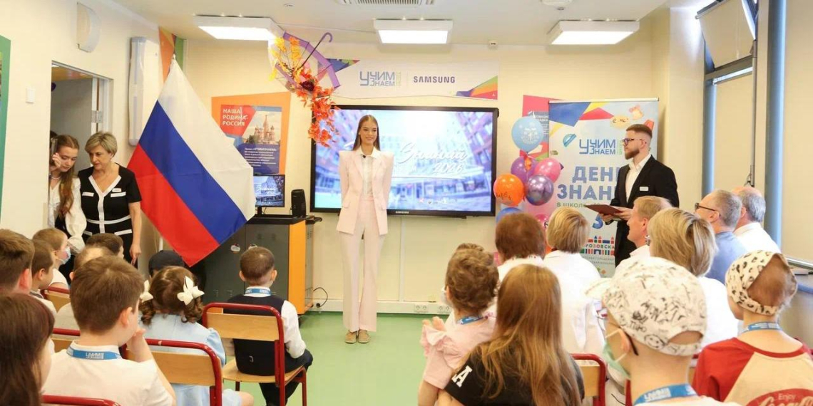 10 тысяч подопечных фонда "Круг добра" пошли в школу 
