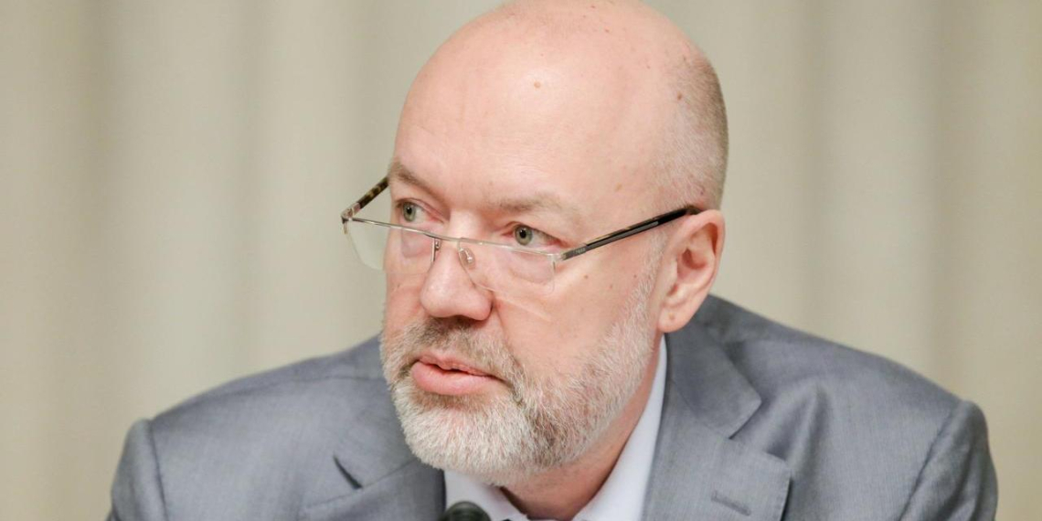 Депутат Крашенинников представил книгу о правовых основах советской Победы