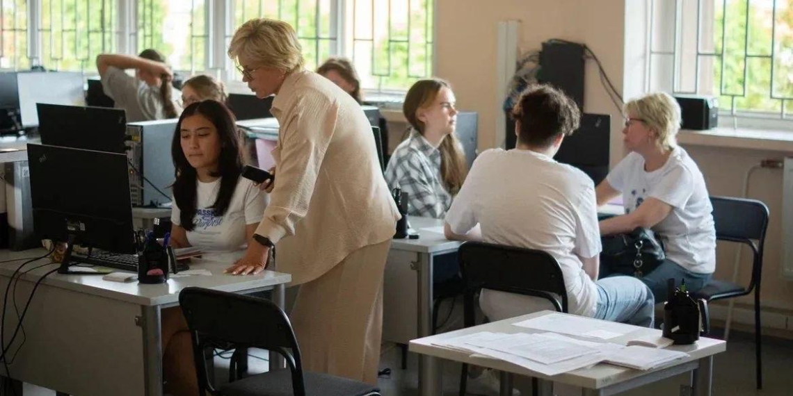 Губернаторы подвели итоги ЕГЭ: в нескольких регионах зафиксированы рекорды