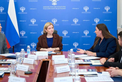 Министр культуры обсудила с молодыми деятелями культуры будущее отрасли и поддержку участников СВО