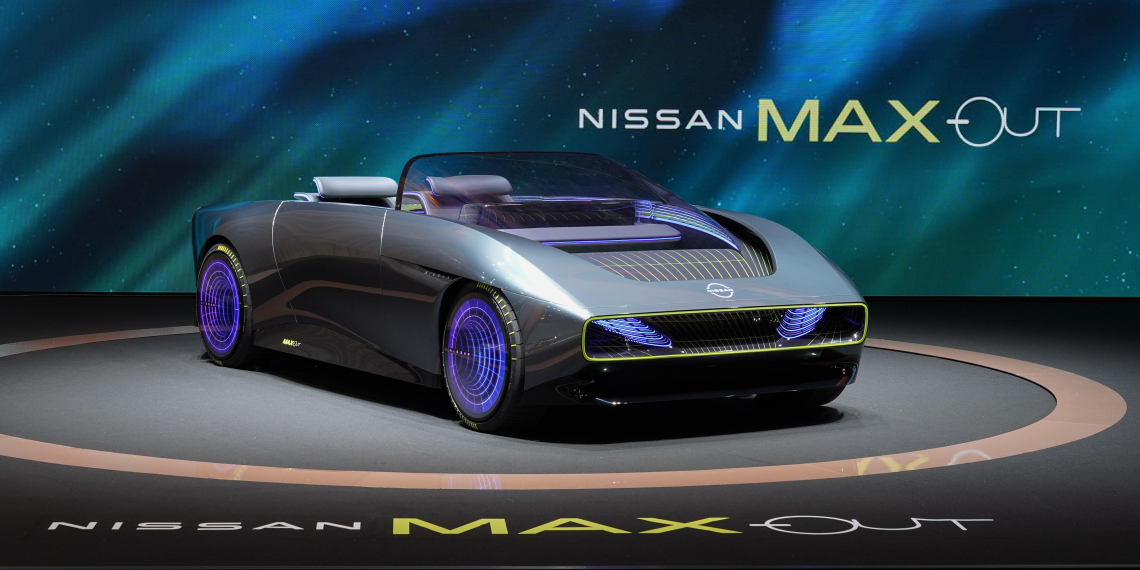 Nissan показал футуристичный электрокабриолет Max-Out "в металле"