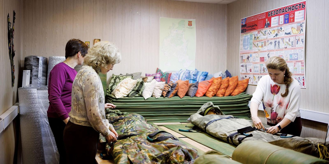 Активисты "Русского снайпера" из Москвы отправляют гуманитарные грузы бойцам СВО