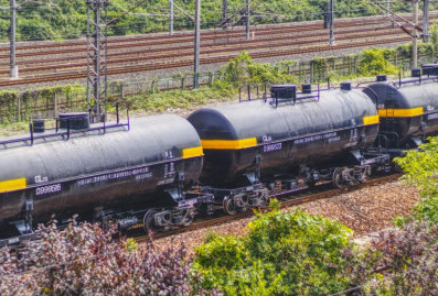 Казахстан получил "сигнал" об остановке экспорта нефти по "Дружбе" в Германию