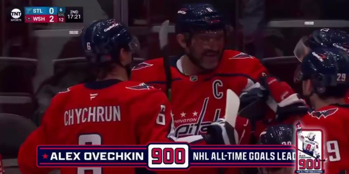Овечкин первым в НХЛ забросил 900 шайб в регулярных чемпионатах