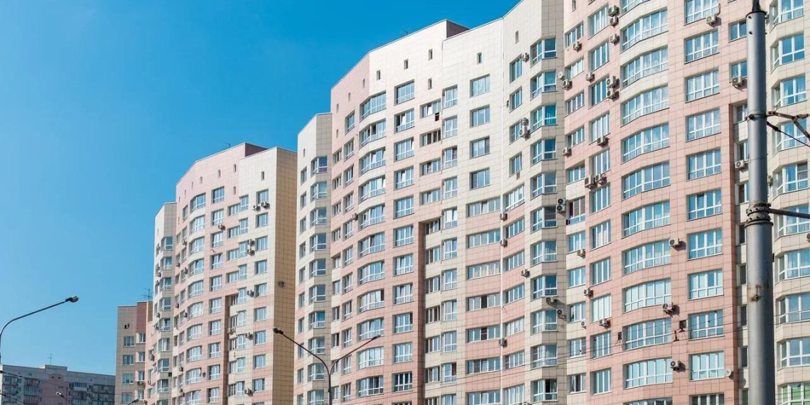 Новые люди внесли законопроект об ограничении молельных домов в жилых домах