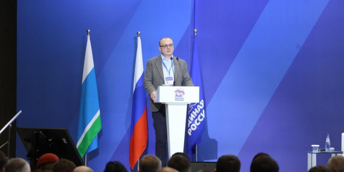 Попов: "Единая Россия" обеспечивает безопасность и развитие России 