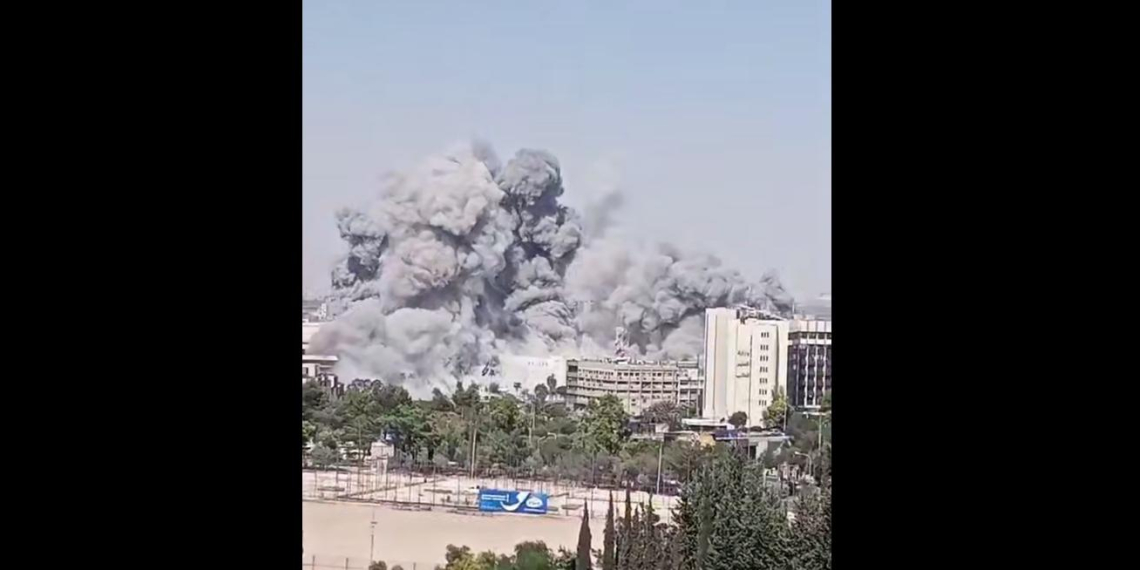 Удар ВВС Израиля по зданию генштаба ВС Сирии в Дамаске попал на видео