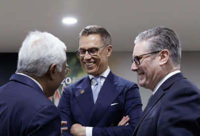 Politico: ЕС планирует назначить спецпредставителя по Украине для переговоров с Россией