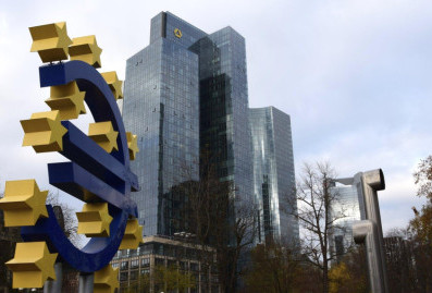 ЕЦБ призвал банки поскорее уходить из России из-за угрозы санкций США