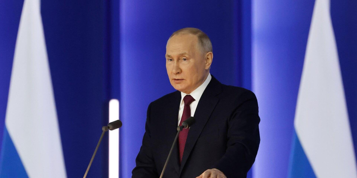 ВЦИОМ: большинство россиян считают, что Путин был искренен в послании к Федеральному собранию 