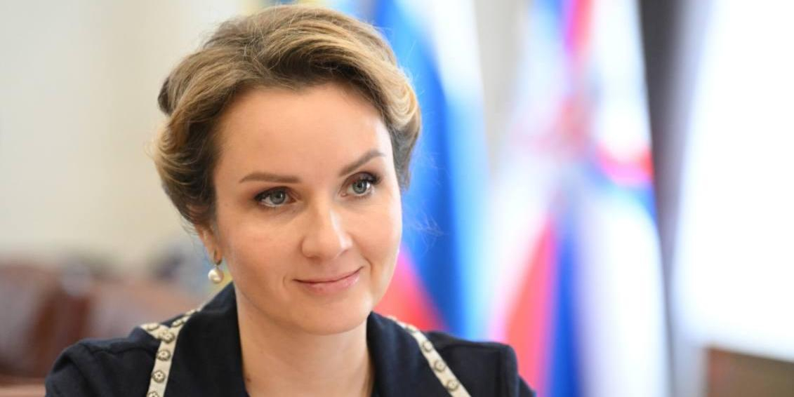 Львова-Белова представила топ-20 регионов - лидеров по борьбе с социальным сиротством 