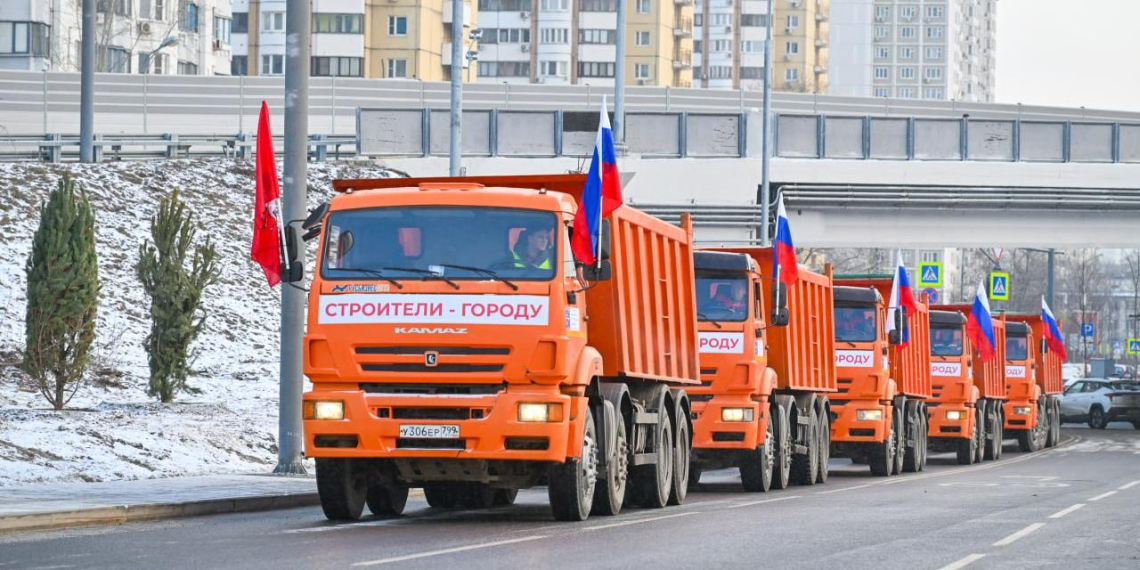 Собянин: открыт новый двухкилометровый участок улицы Ивана Франко