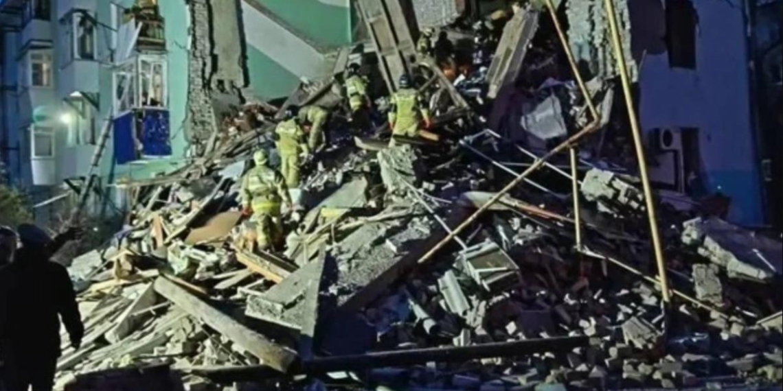 Подъезд жилого дома обрушился в Сызрани после попадания дрона 