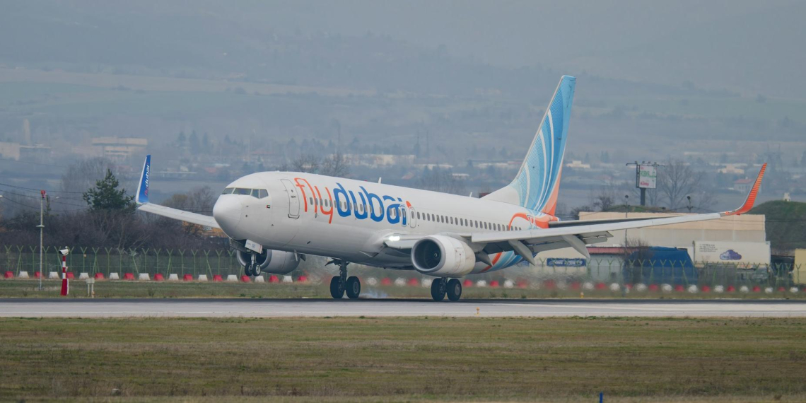 Самолет FlyDubai Дубай - Тель-Авив едва не разбился из-за драки русского и украинского пилотов