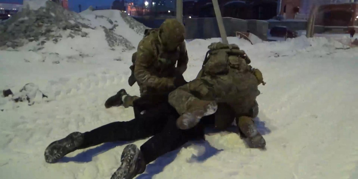 В Кузбассе задержали россиянина при подготовке теракта на железной дороге