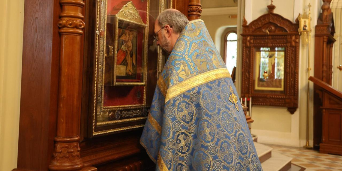 Патриарх Кирилл благословил молитвы об исцелении тяжелобольных детей во всех храмах РПЦ