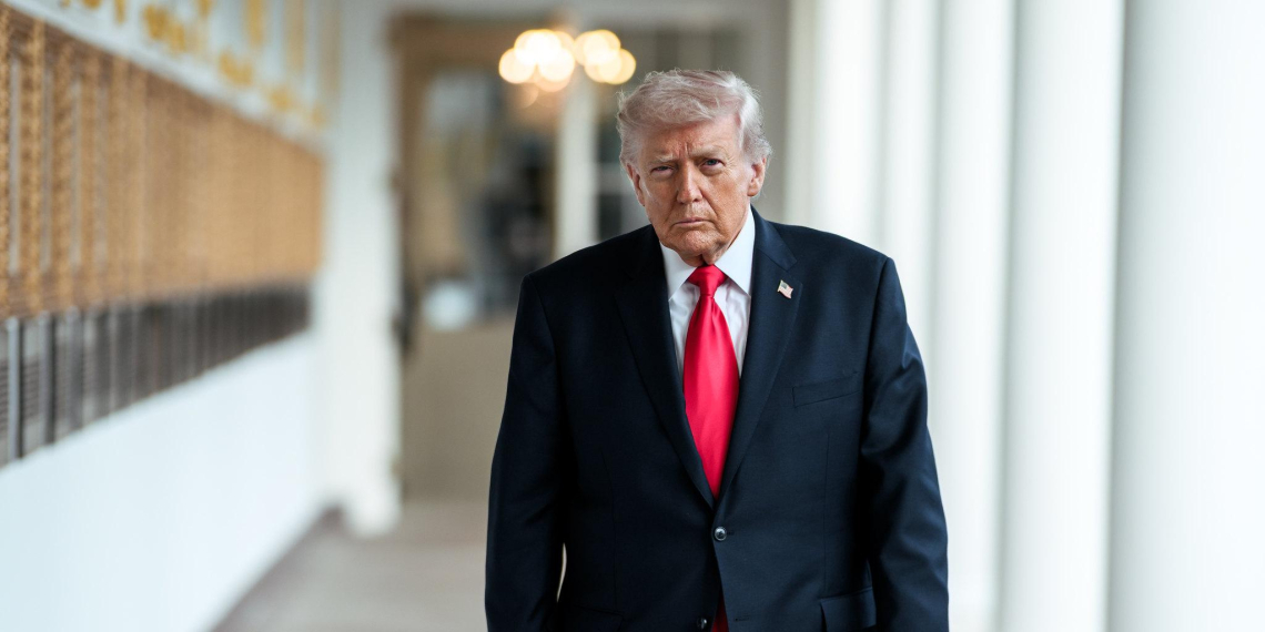 FT: Трамп потребовал от Зеленского прекратить удары по российским НПЗ из-за цен на дизель