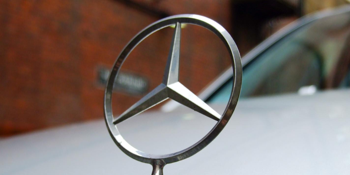 Mercedes заплатит $150 млн за фальсификацию данных о выбросах в США