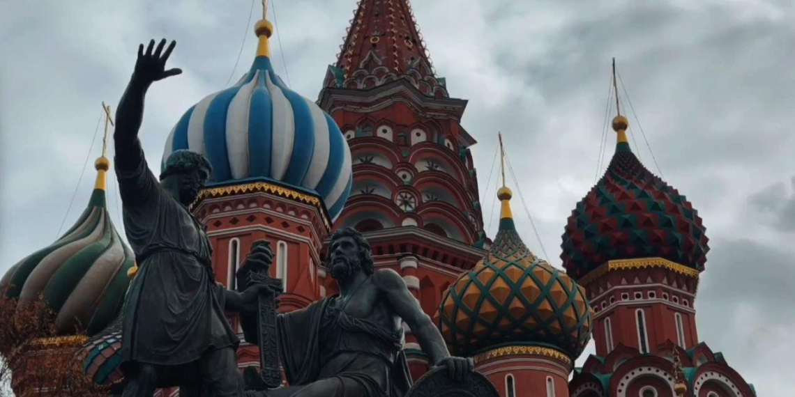 Сергей Собянин поздравил москвичей с Днём народного единства