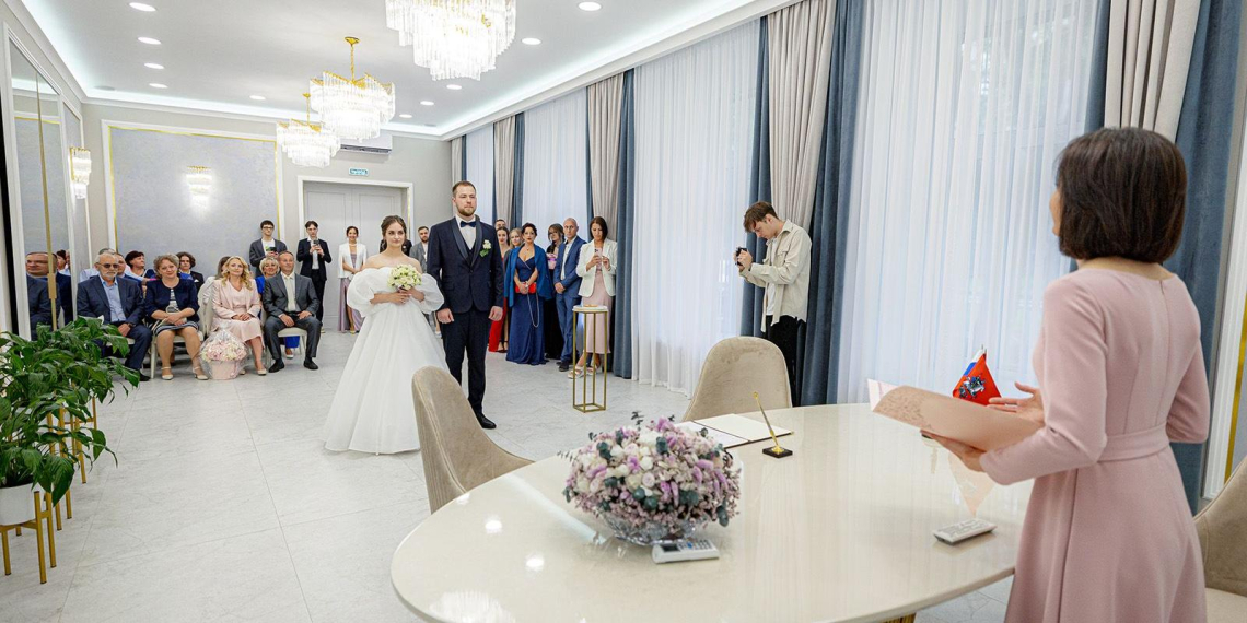 Собянин: в Москве сформирован высокий стандарт организации свадеб