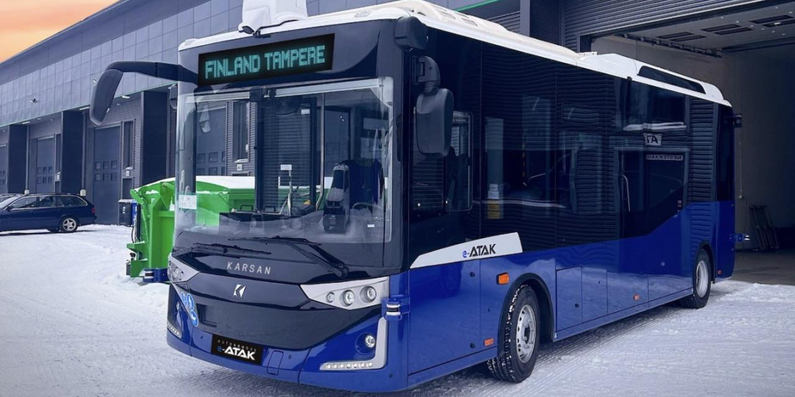 В Финляндии запустили первый беспилотный автобус