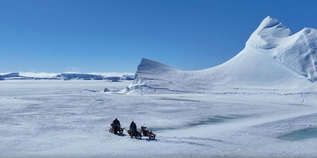 Члены мотоклуба 