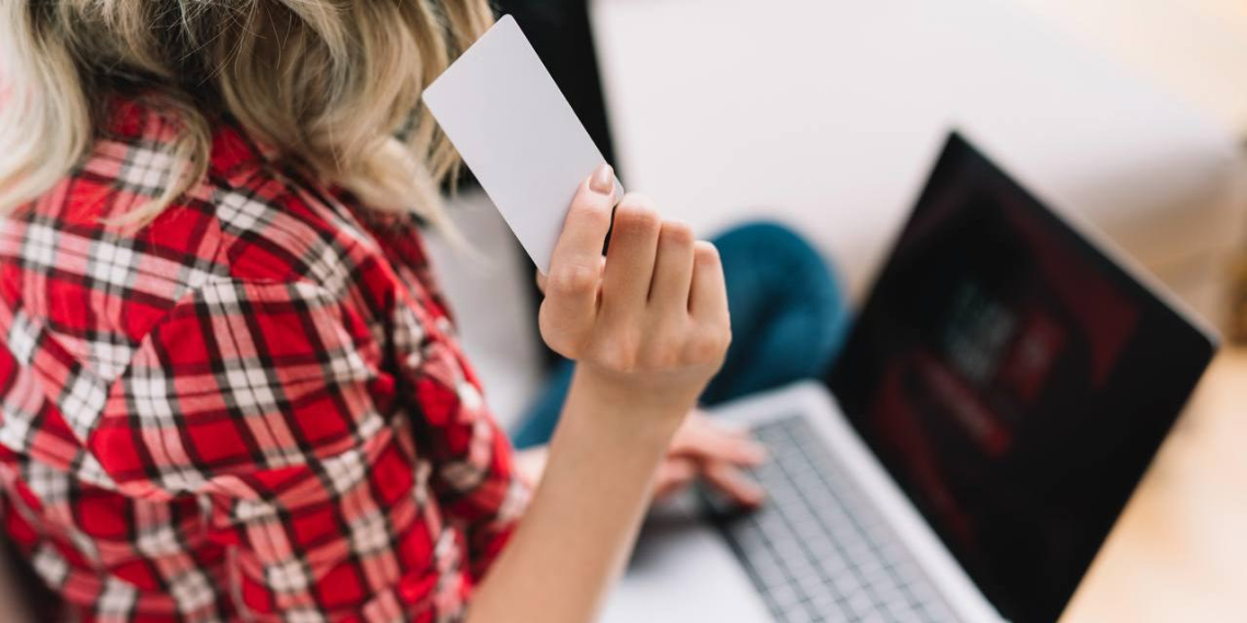 МВД предупредило о новой схеме мошенничества с фейковыми VPN-приложениями