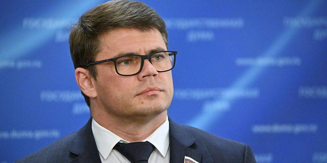 "Единая Россия" обеспечила россиянам за рубежом доступ к отечественным онлайн-сервисам 