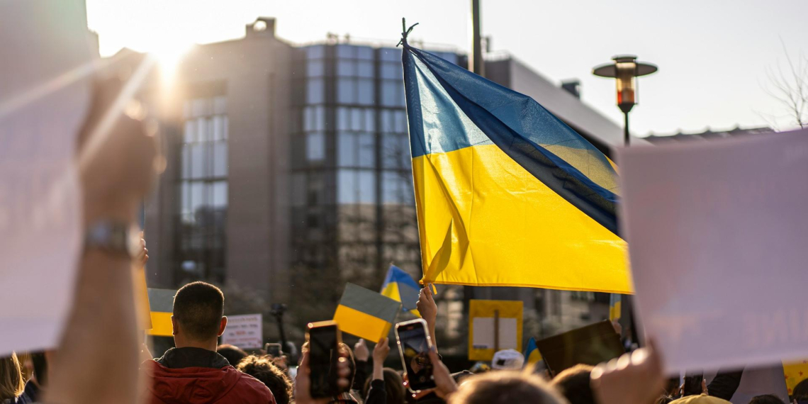 Украинских беженцев в Европе обязали доказывать, что они не уклонисты
