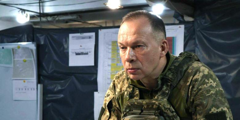 Главком ВСУ Сырский расформировал оперативную группировку "Днепр"