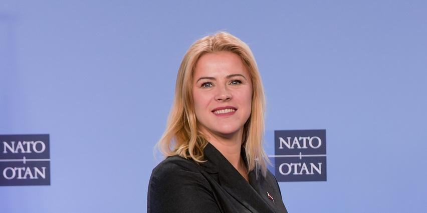Премьер Латвии ушла в отставку после скандала из-за украинских дронов