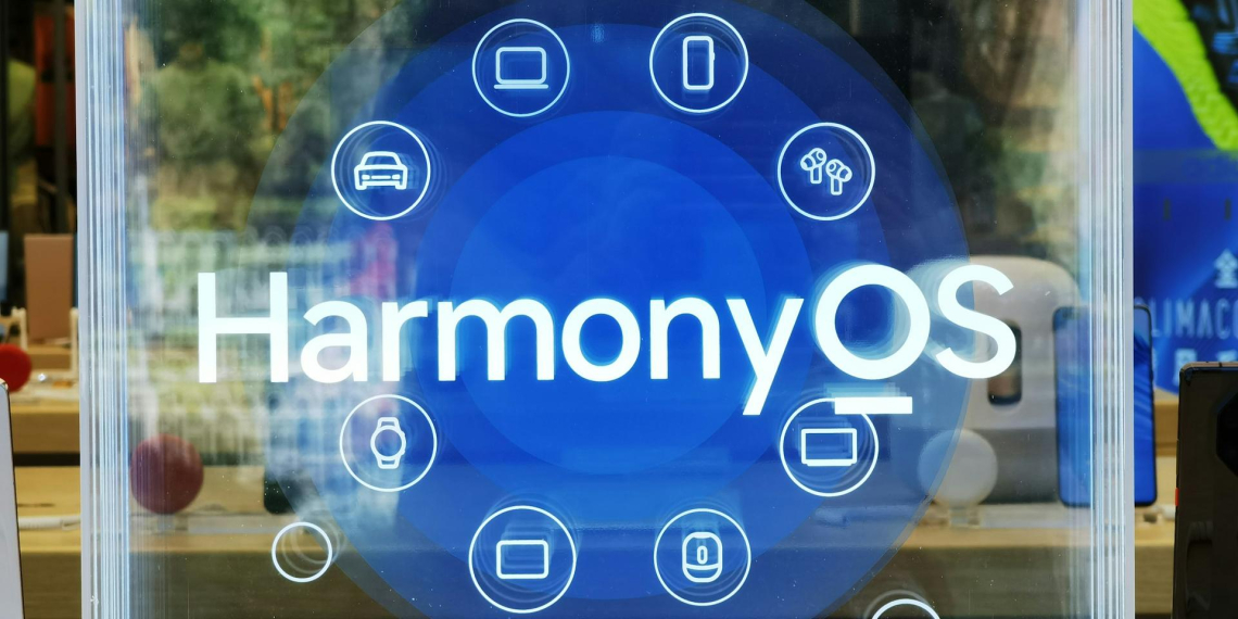 Huawei запускает производство смартфонов с собственной операционной системой HarmonyOS