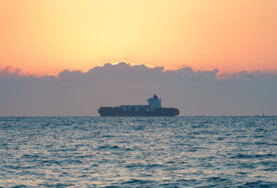 Трамп после решения Верховного суда ввел 10-процентные пошлины "для всех стран"