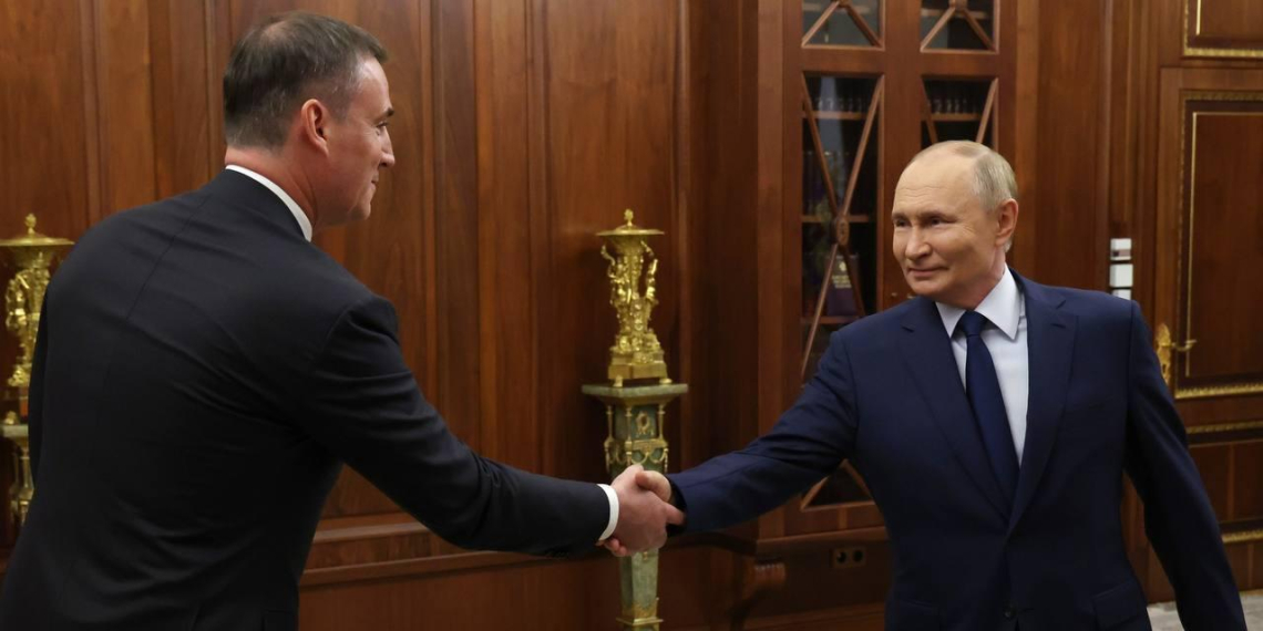 Путин провёл рабочую встречу с вице-премьером Патрушевым: экология и АПК 
